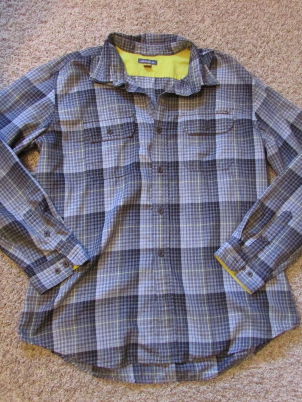 NWOT Eddie Bauer XL Gray Plaid Button-Front Long Sleeve Shirt Pockets Woven